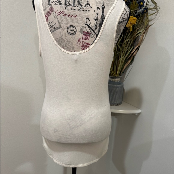 Maurices Cream and Sequenced Tank Top size Medium - Picture 6 of 10